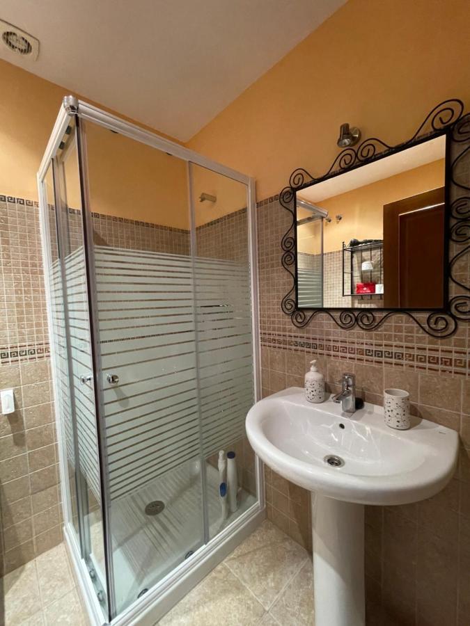 Villa Lafrenchtouch - Relajate Y Desconecta Al Pueblo Villanueva de Tapia Esterno foto